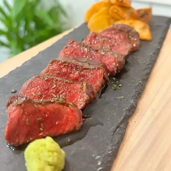 絶品の肉料理